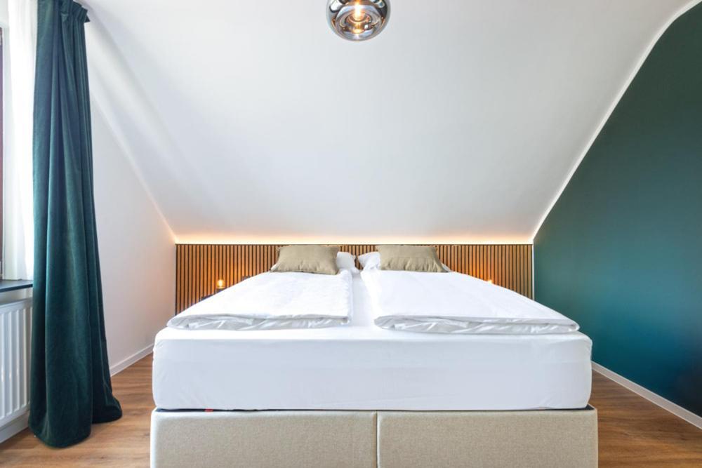 Hotel Zweite Heimat Nuerburg Кельберг Экстерьер фото